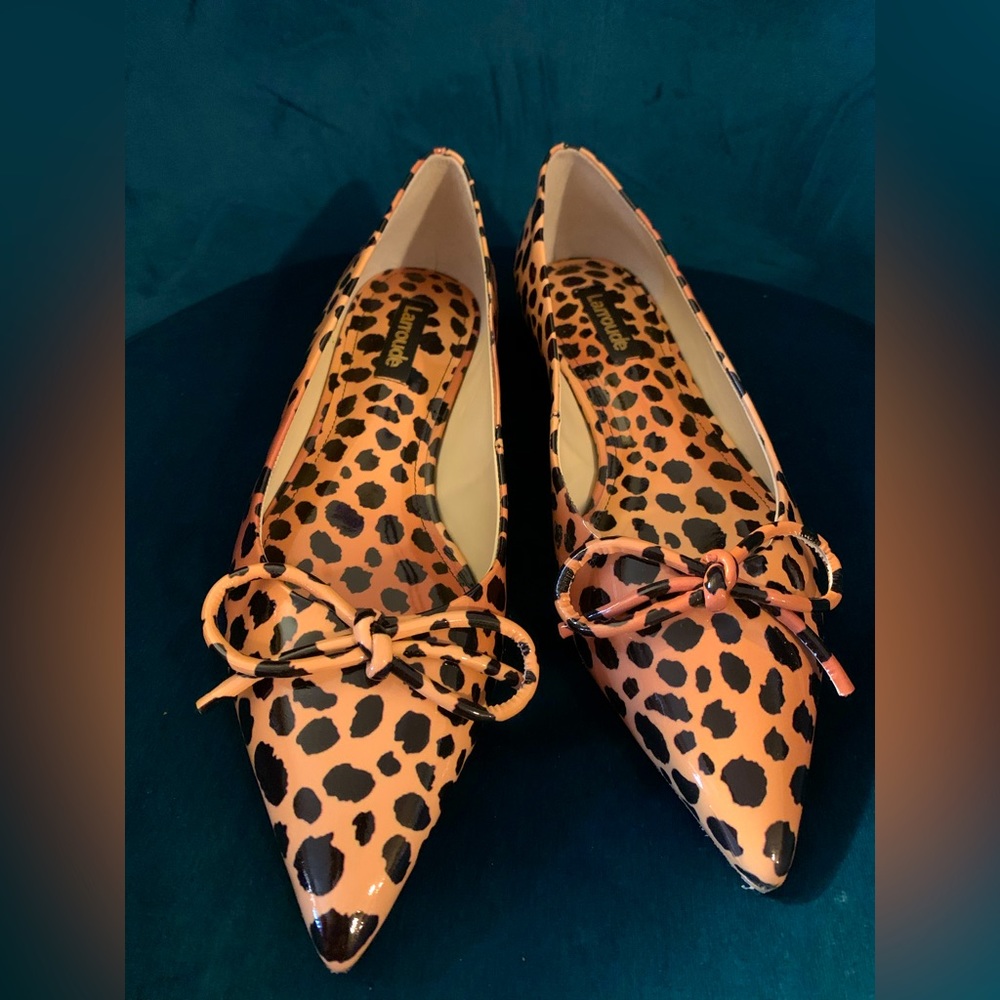 NWT Larroude Lee Flat in Cheetah 🐆 Print Patent Leather, size 7.5
